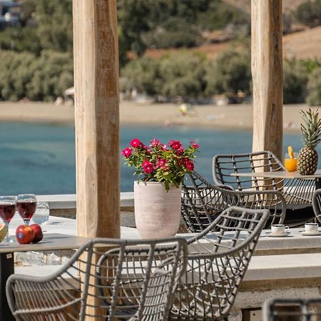 Porto Dema Luxury Suites Schoinoussa Exterior photo